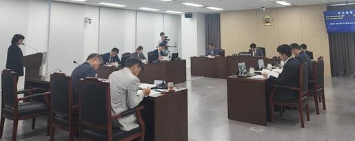 충청광역연합의회 제4회 정례회 제1차 초광역행정산업위원회 개최